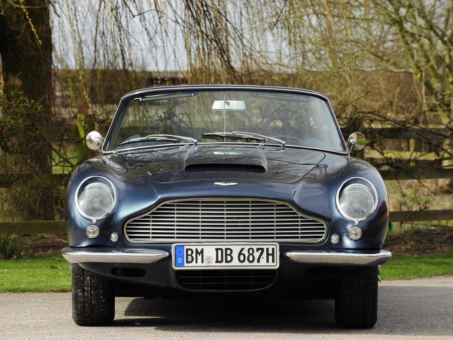  Aston Martin DB6 Volante 1967 года  (фото 2 из 9)